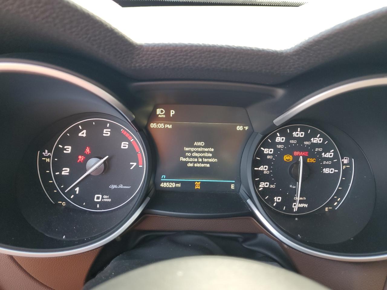 2020 Alfa Romeo Stelvio - Image 9