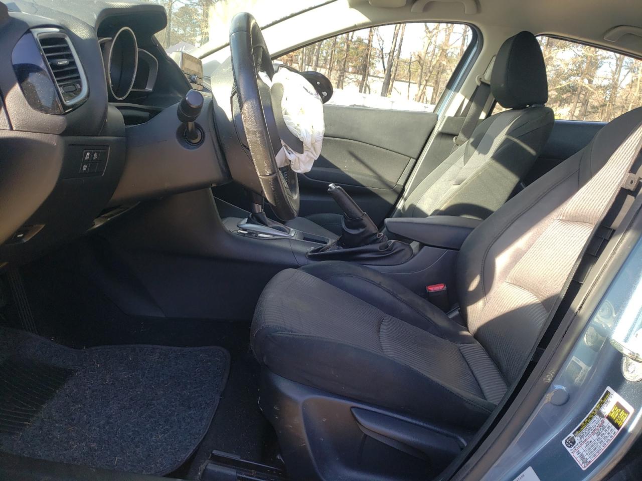 2014 Mazda 3 - Image 7