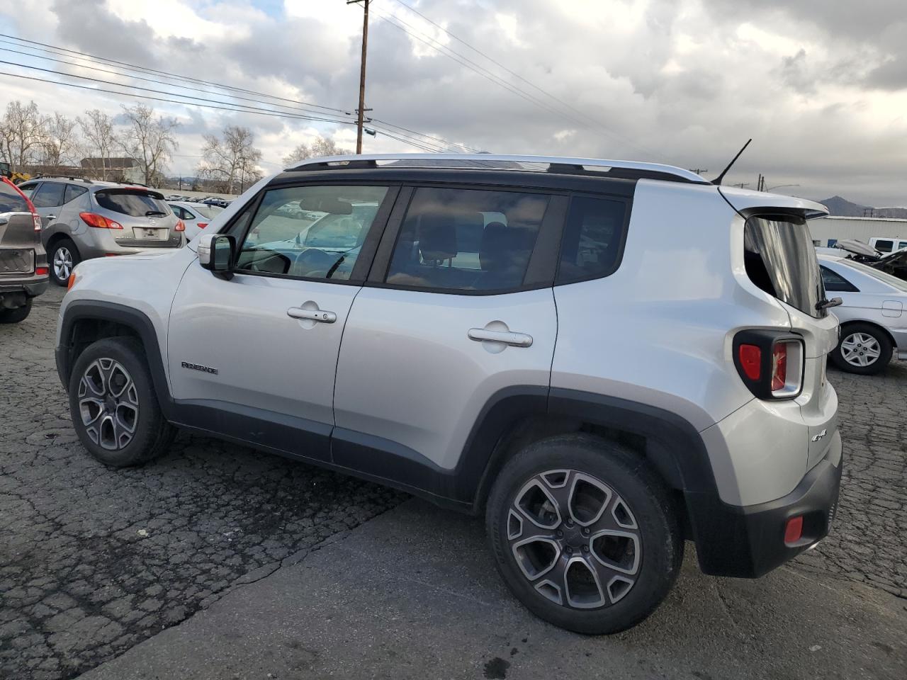 2015 Jeep Renegade - Image 2