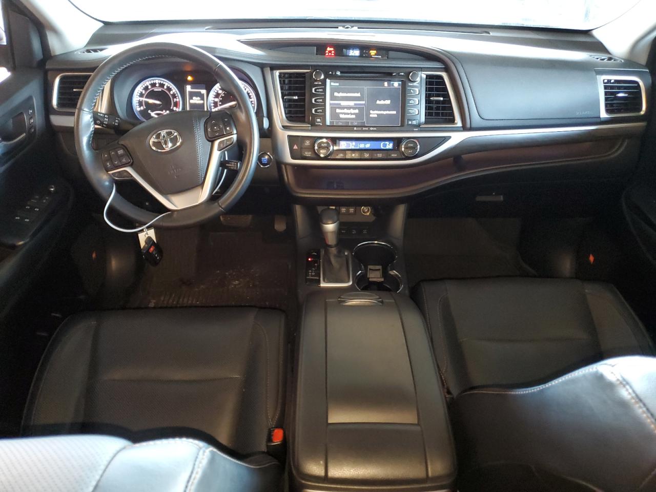 2019 Toyota Highlander - Image 8