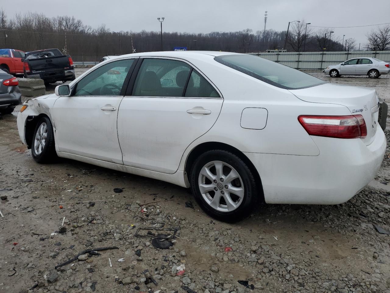 2009 Toyota Camry - Image 2