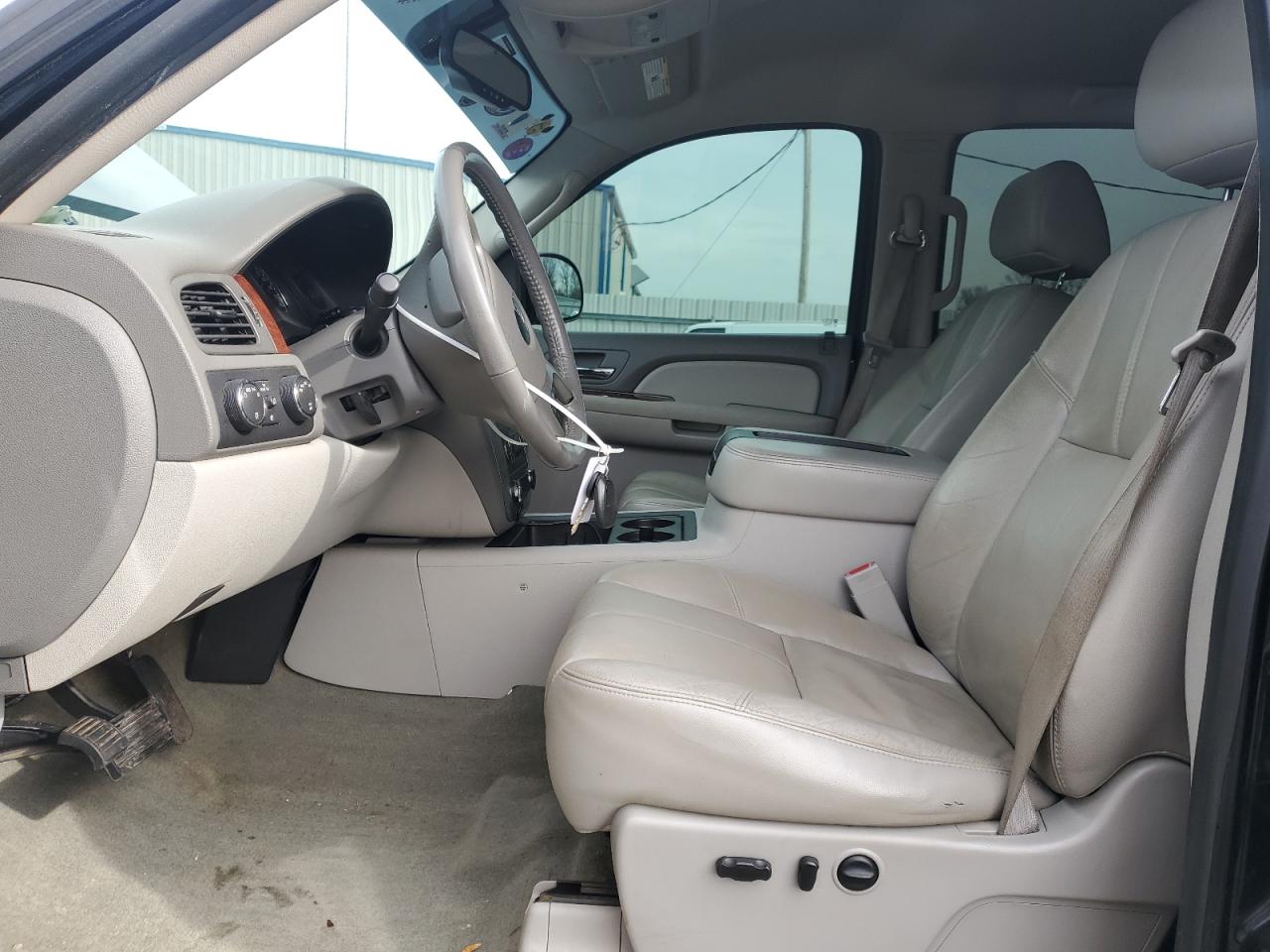 2009 GMC Sierra - Image 7