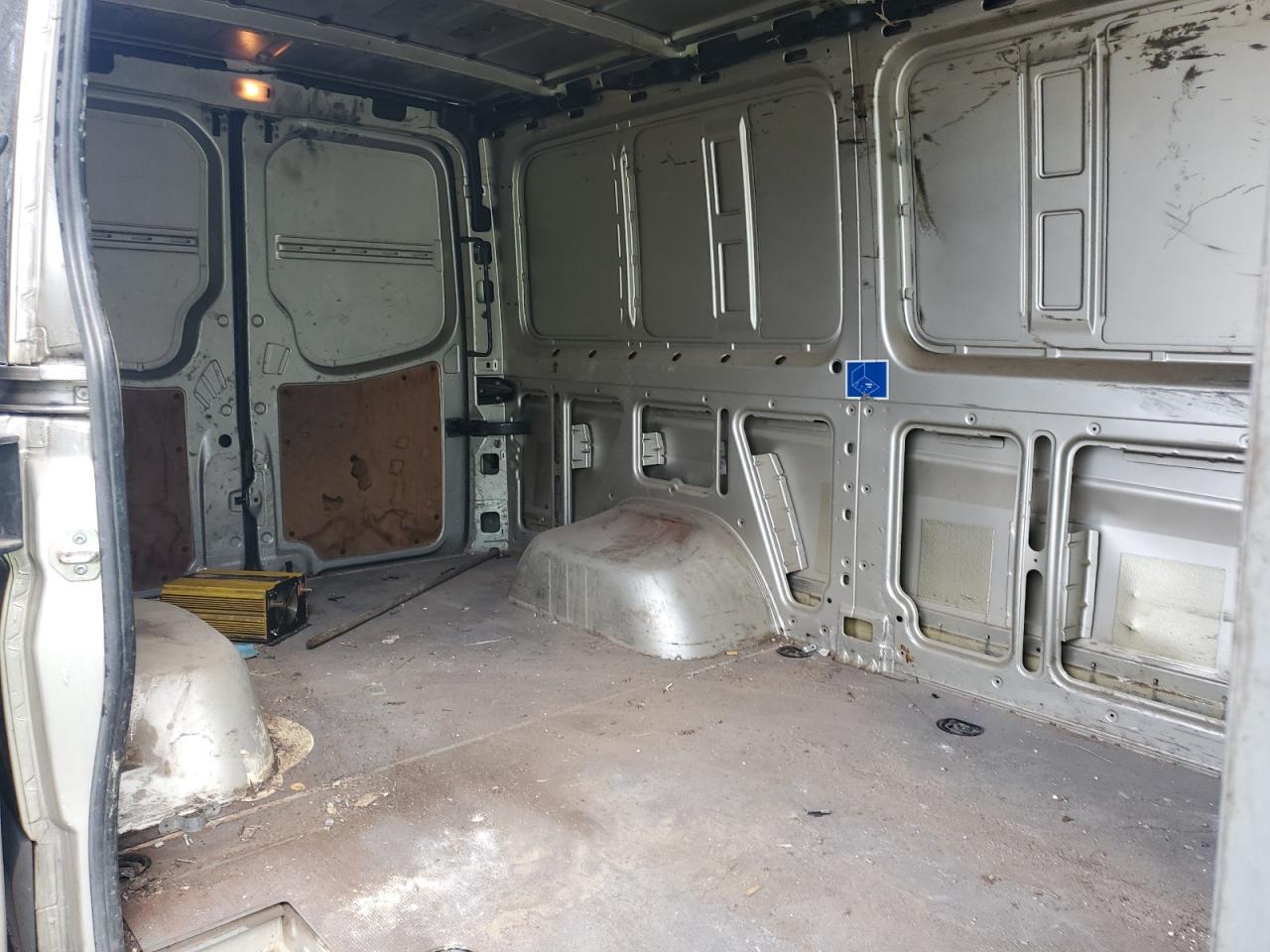 2016 Mercedes-Benz Sprinter - Image 10