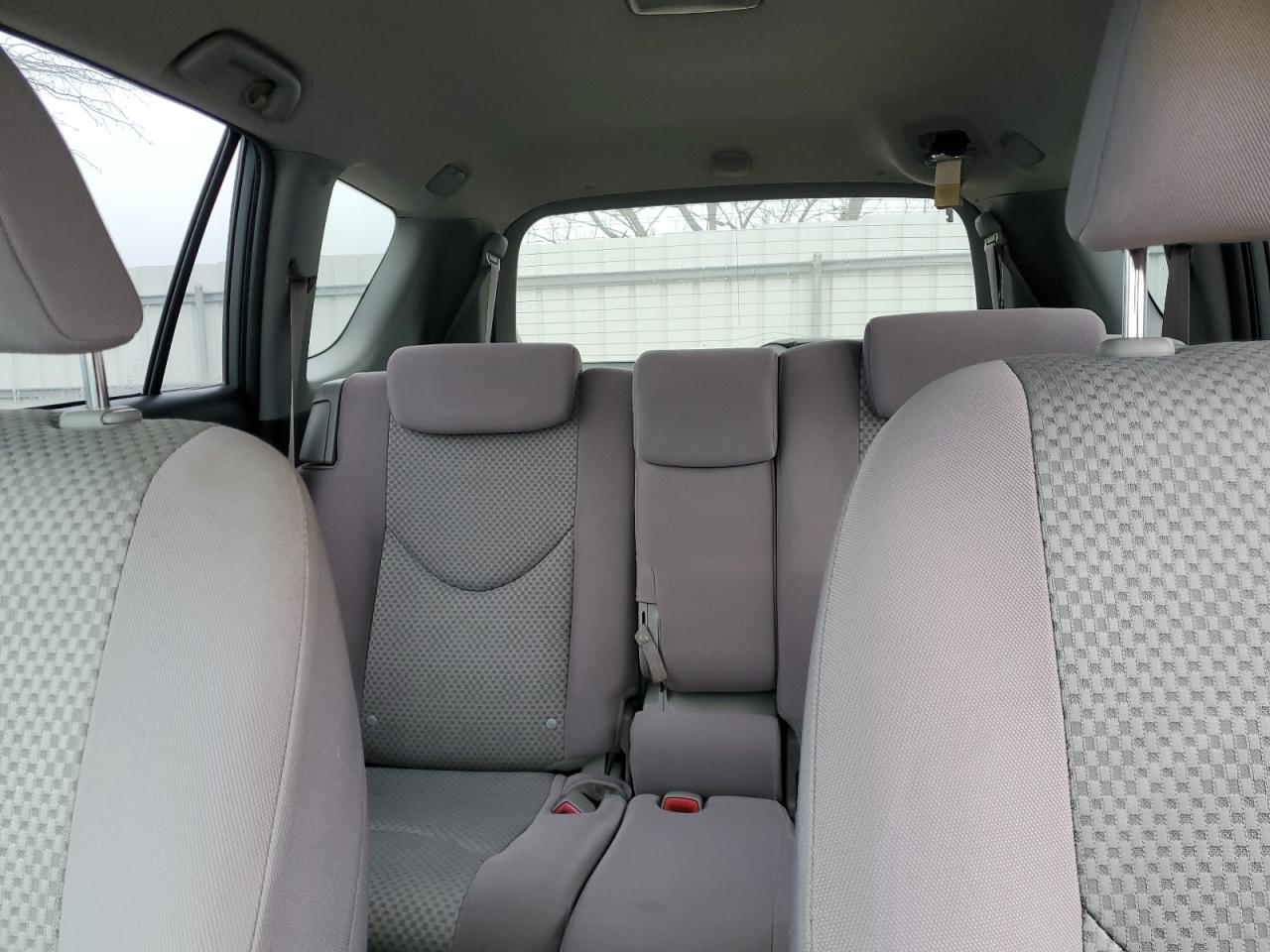 2006 Toyota RAV 4 - Image 10