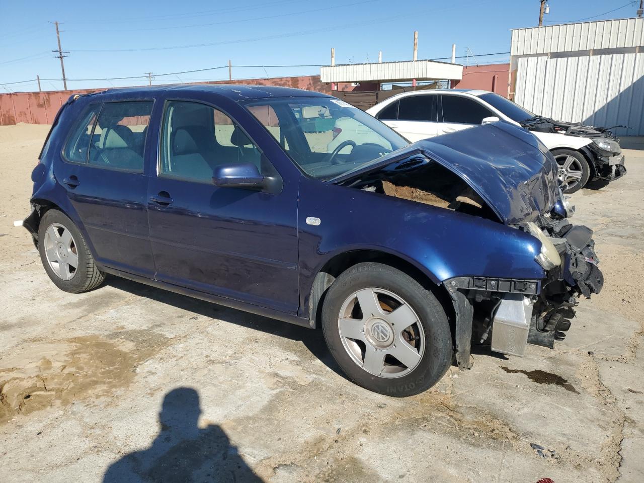 2004 Volkswagen Golf - Image 4