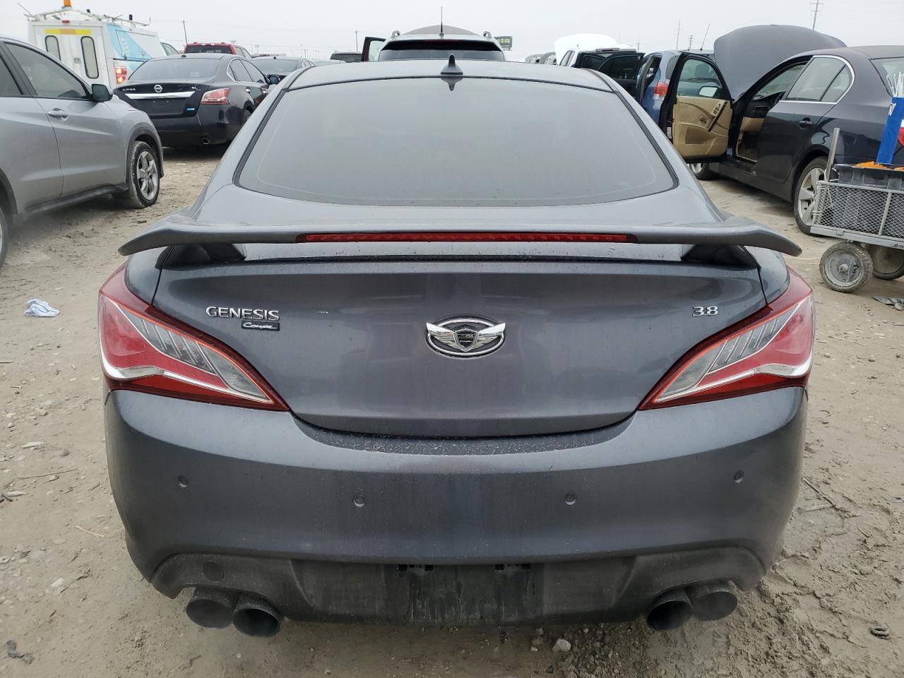 2015 Hyundai Genesis - Image 6