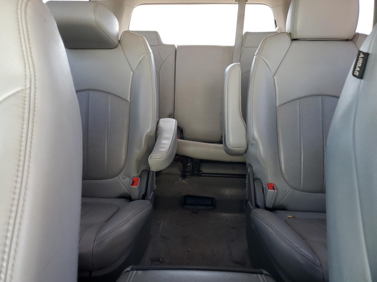 2016 GMC Acadia - Image 10