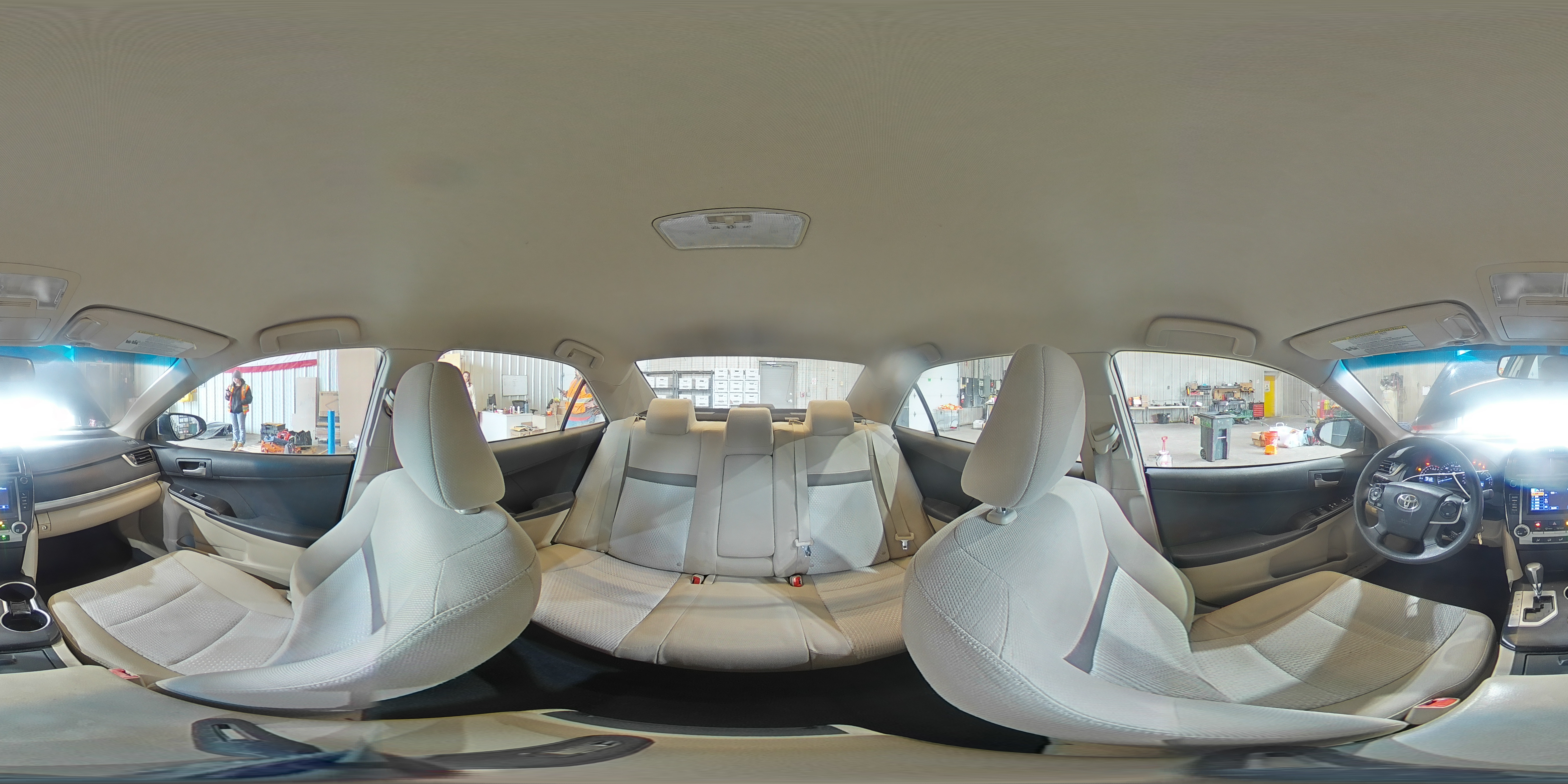 2012 Toyota Camry - Image 15