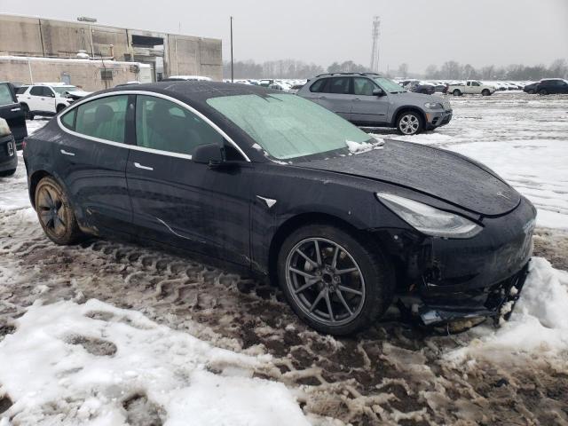  TESLA MODEL 3 2020 Чорний