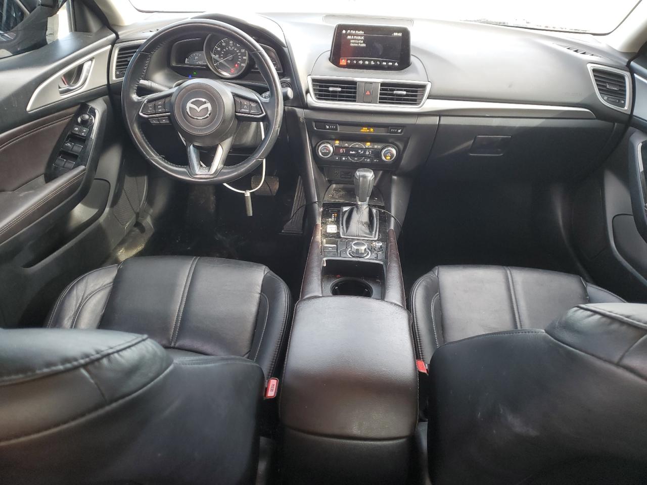 2017 Mazda 3 - Image 8