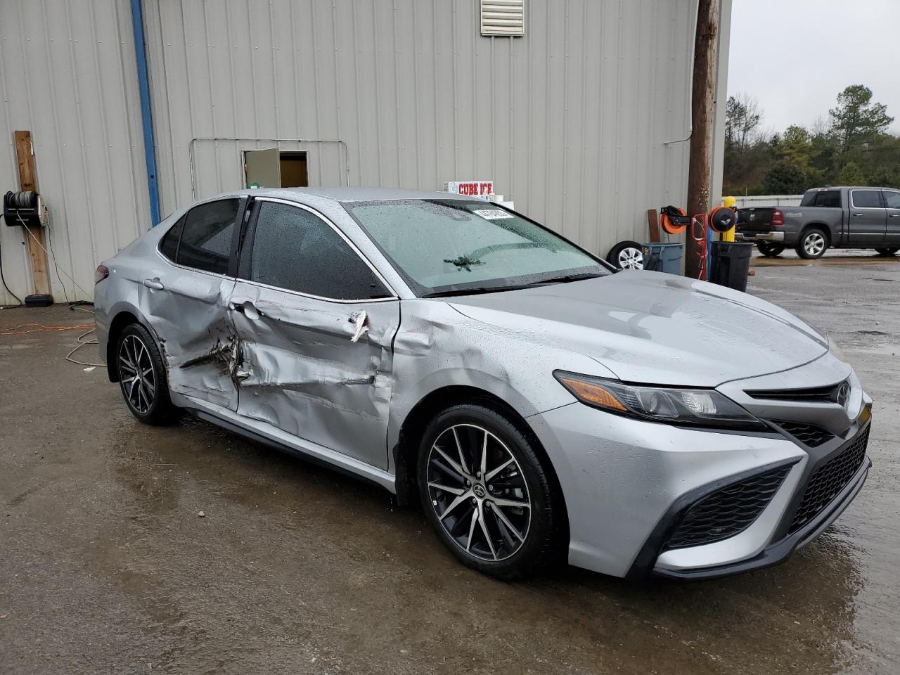 2024 Toyota Camry - Image 4