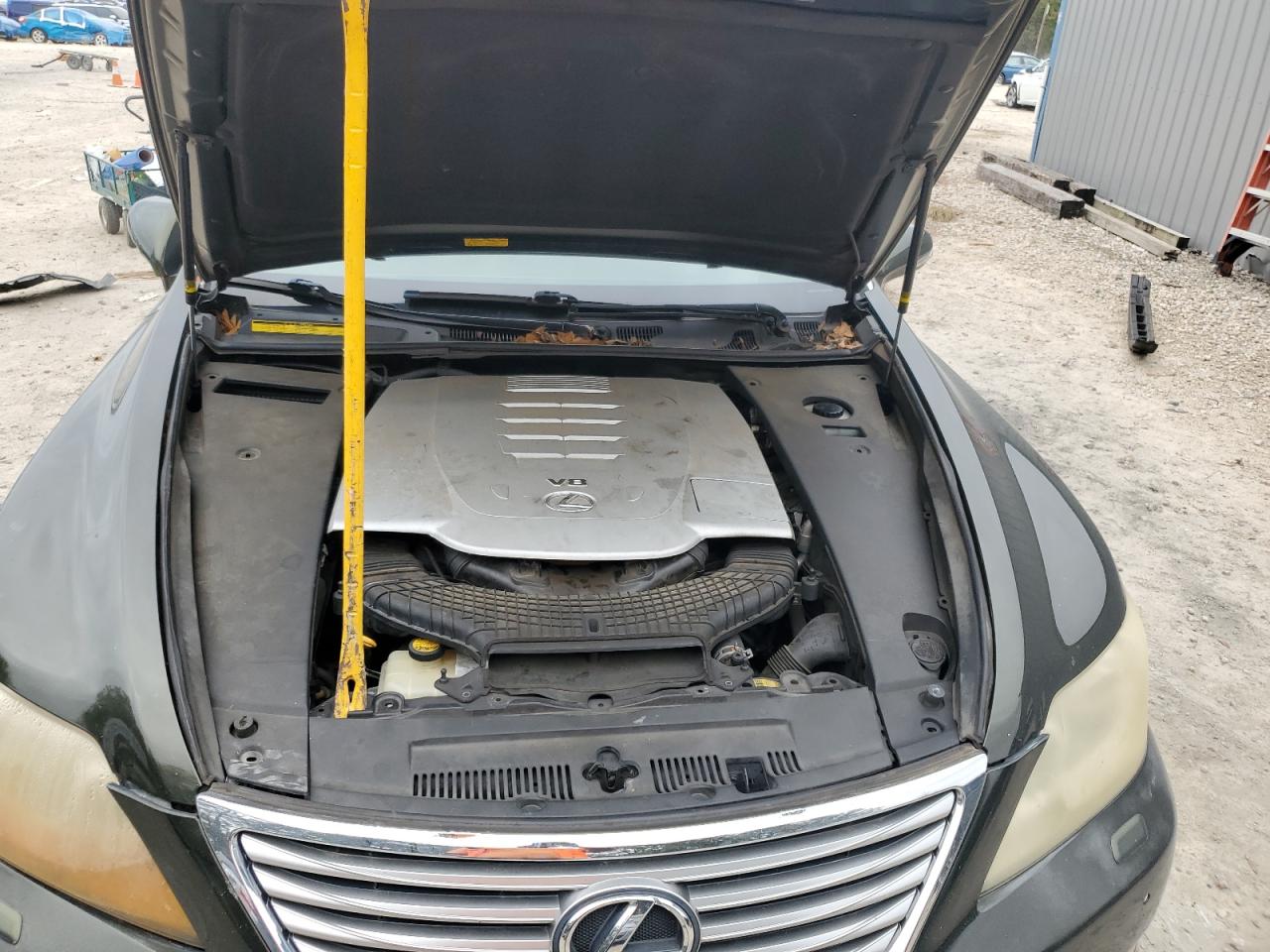 2010 Lexus LS - Image 11
