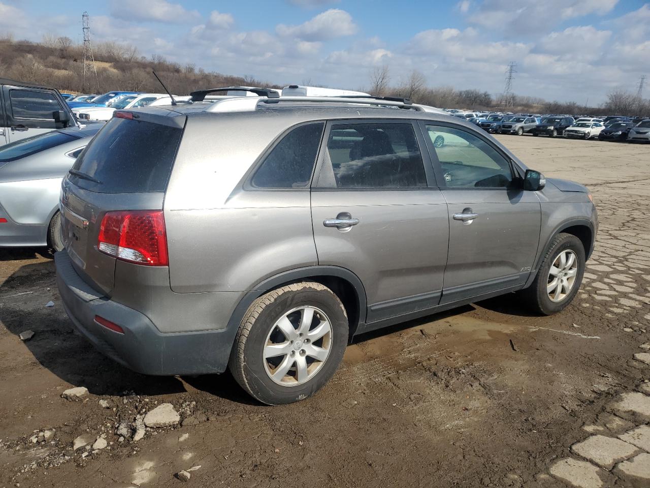 2012 Kia Sorento - Image 3