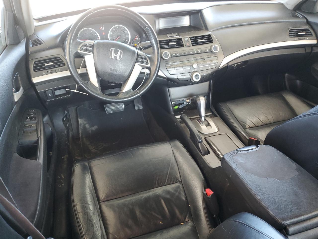 2011 Honda Accord - Image 8
