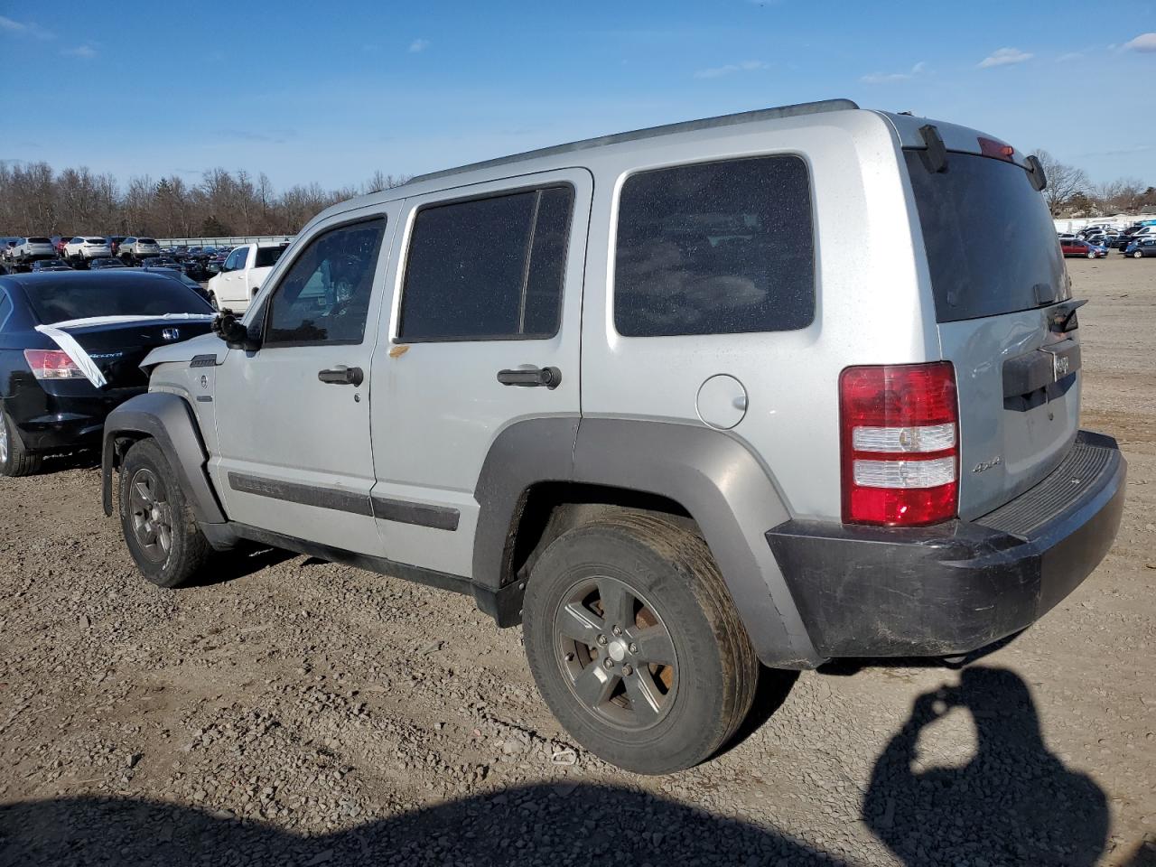 2010 Jeep Liberty (North America) - Image 2