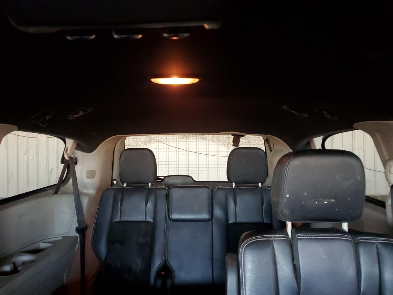 2018 Dodge Caravan - Image 10