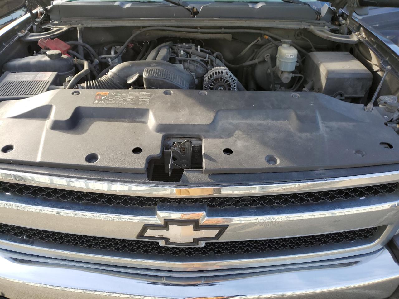 2011 Chevrolet Silverado - Image 11