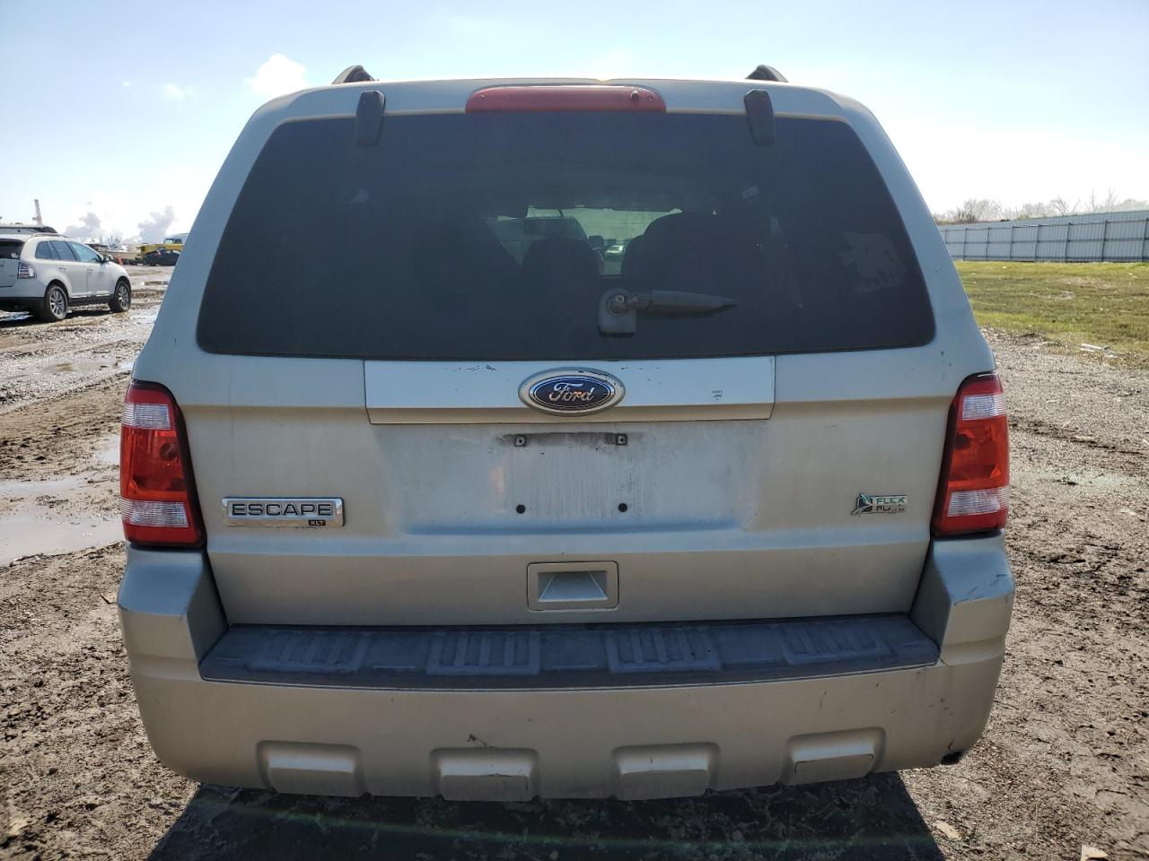 2010 Ford Escape - Image 6