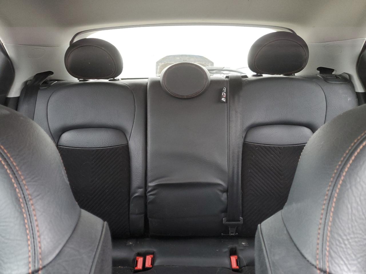 2018 Fiat 500 - Image 10
