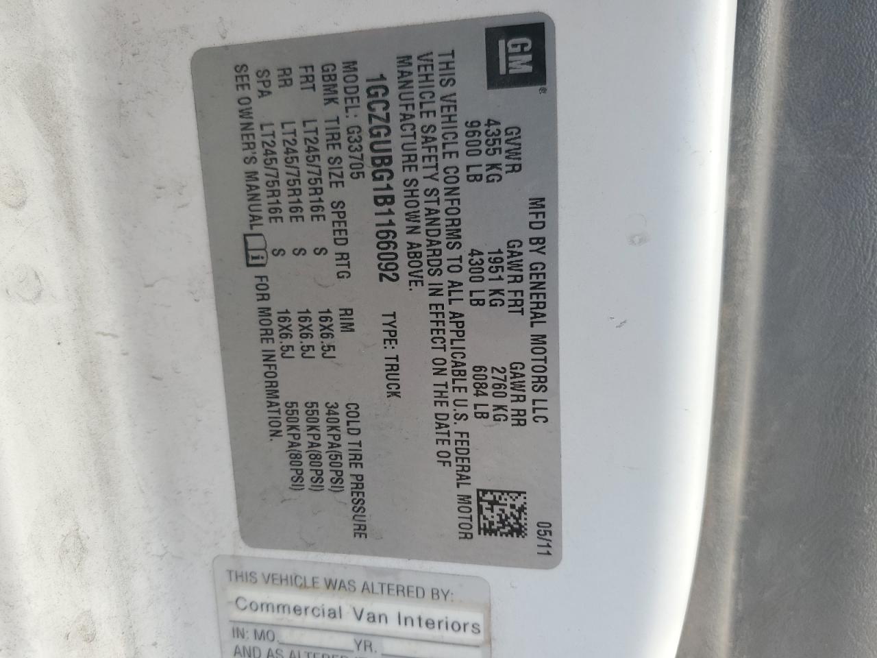 2011 Chevrolet Express - Image 12