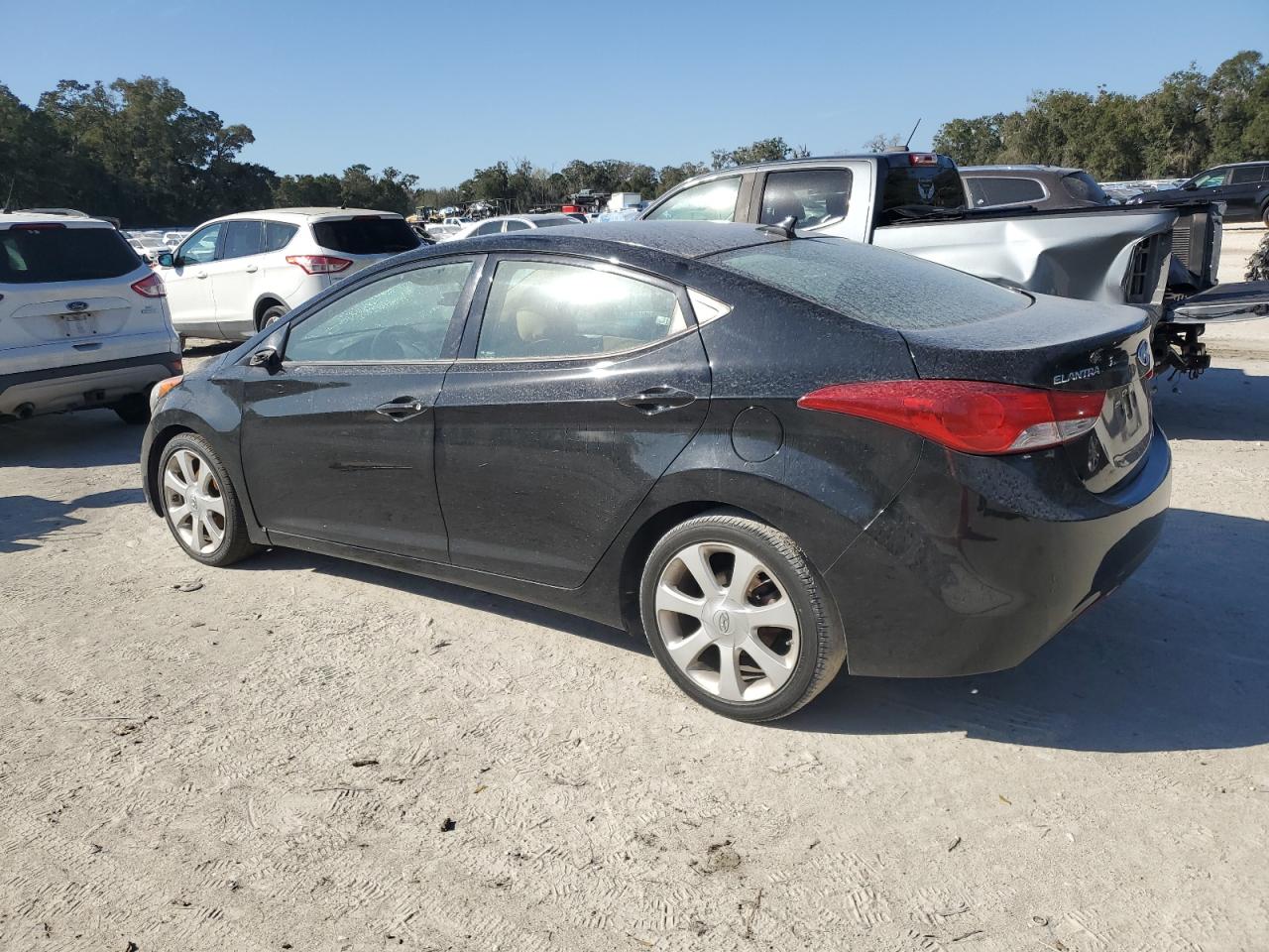 2013 Hyundai Elantra - Image 2