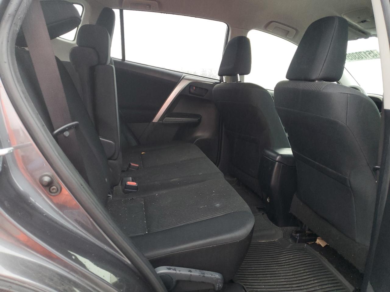 2018 Toyota RAV 4 - Image 11