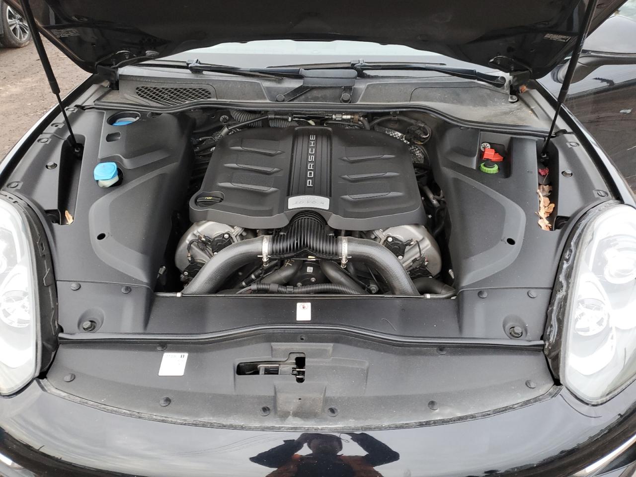 2018 Porsche Cayenne - Image 12
