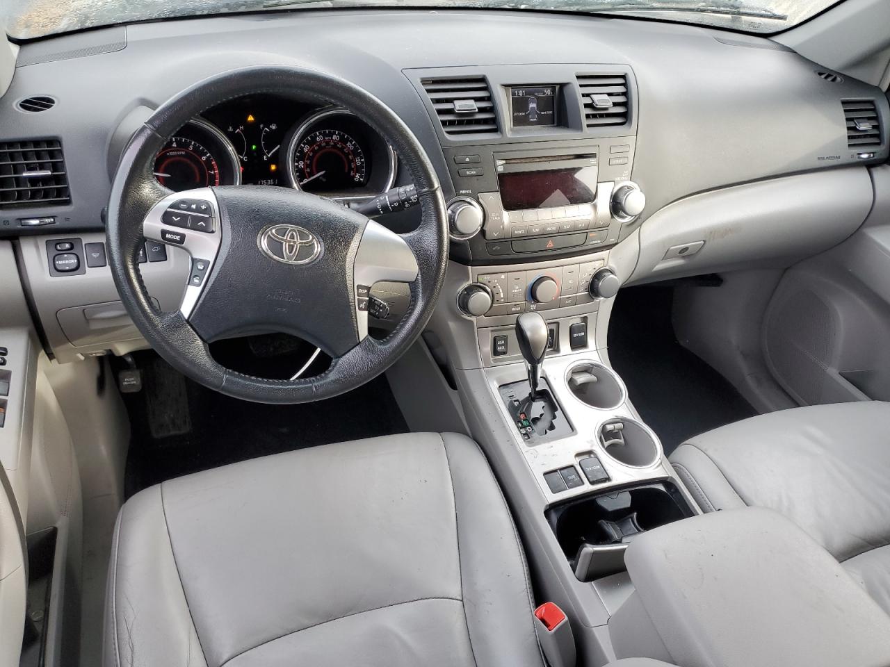 2012 Toyota Highlander - Image 8