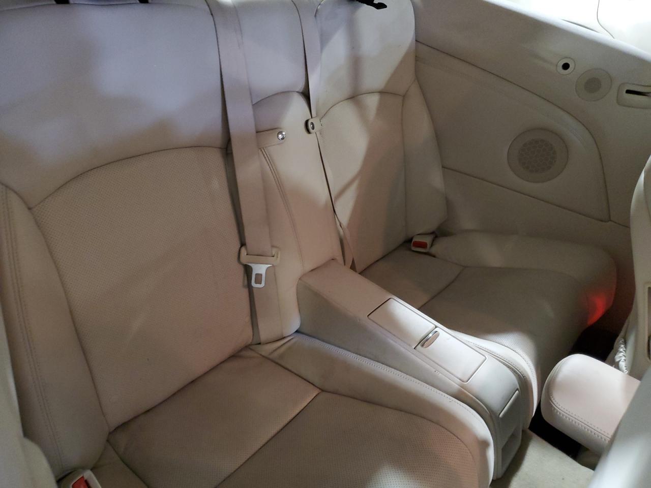 2010 Lexus IS - Image 10