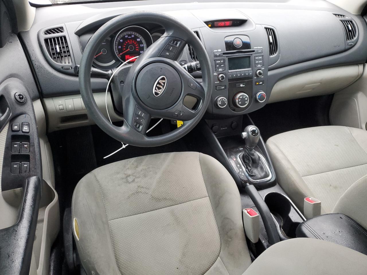 2012 Kia Forte - Image 8