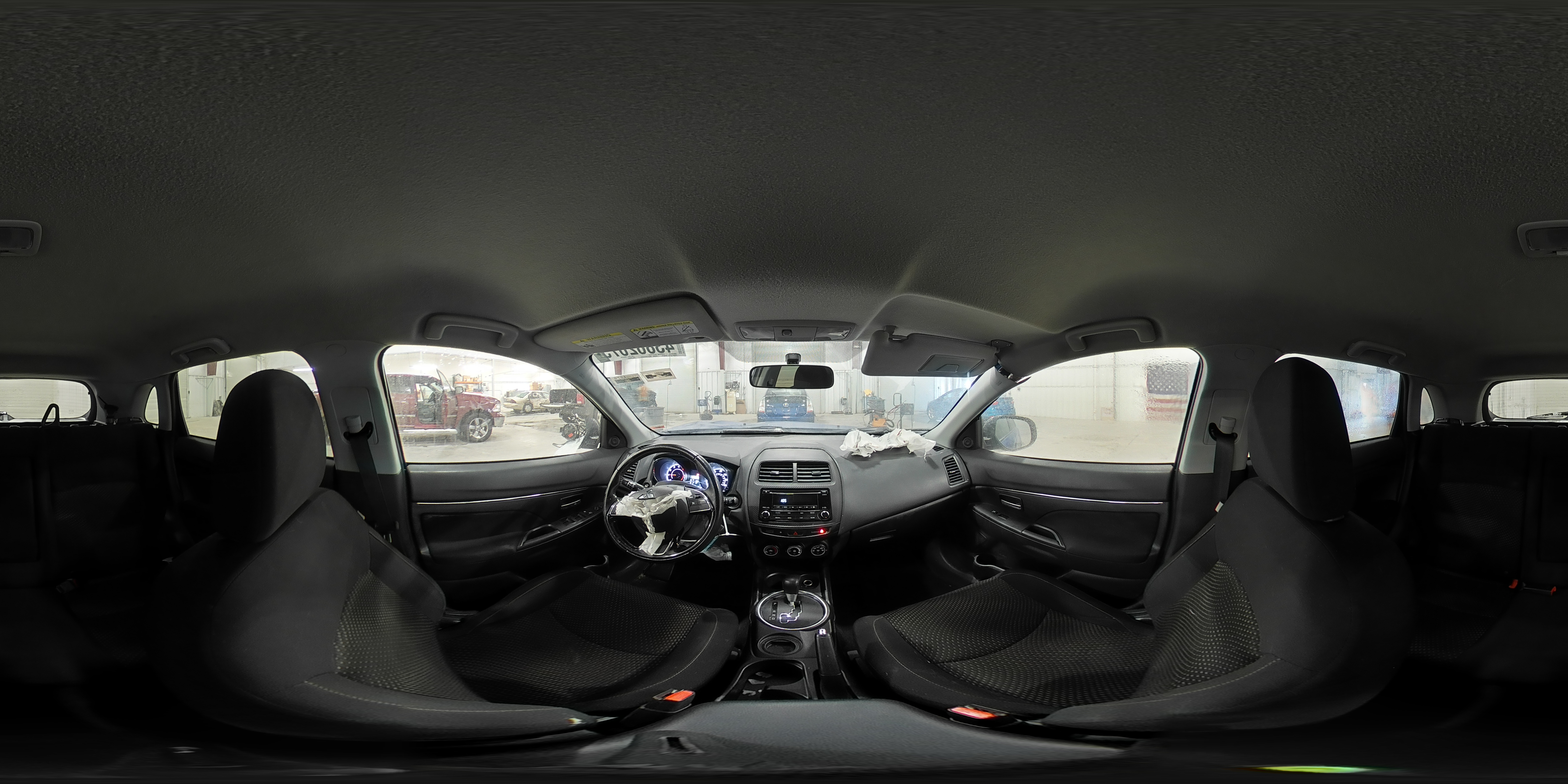 2016 Mitsubishi Outlander - Image 13
