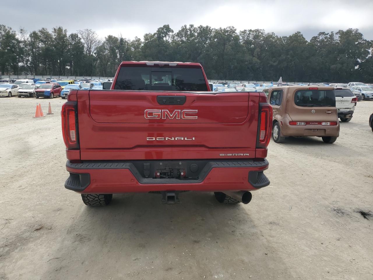2022 GMC Sierra - Image 6