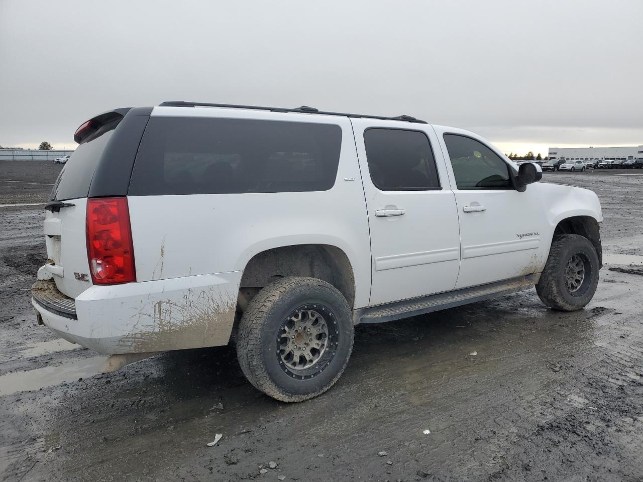 2013 GMC Yukon - Image 3