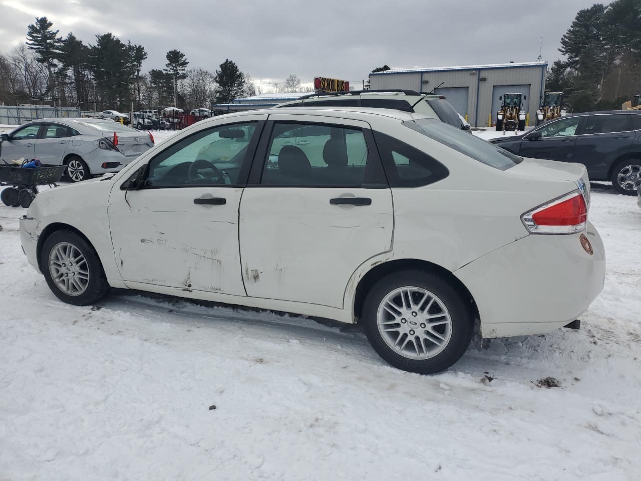 2009 Ford Focus - Image 2