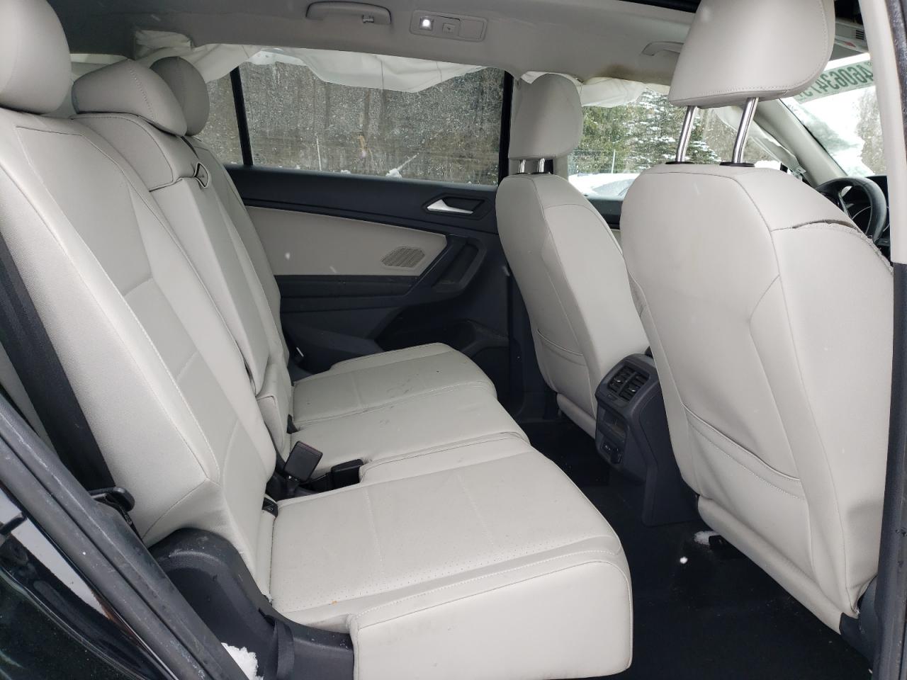 2021 Volkswagen Tiguan - Image 12