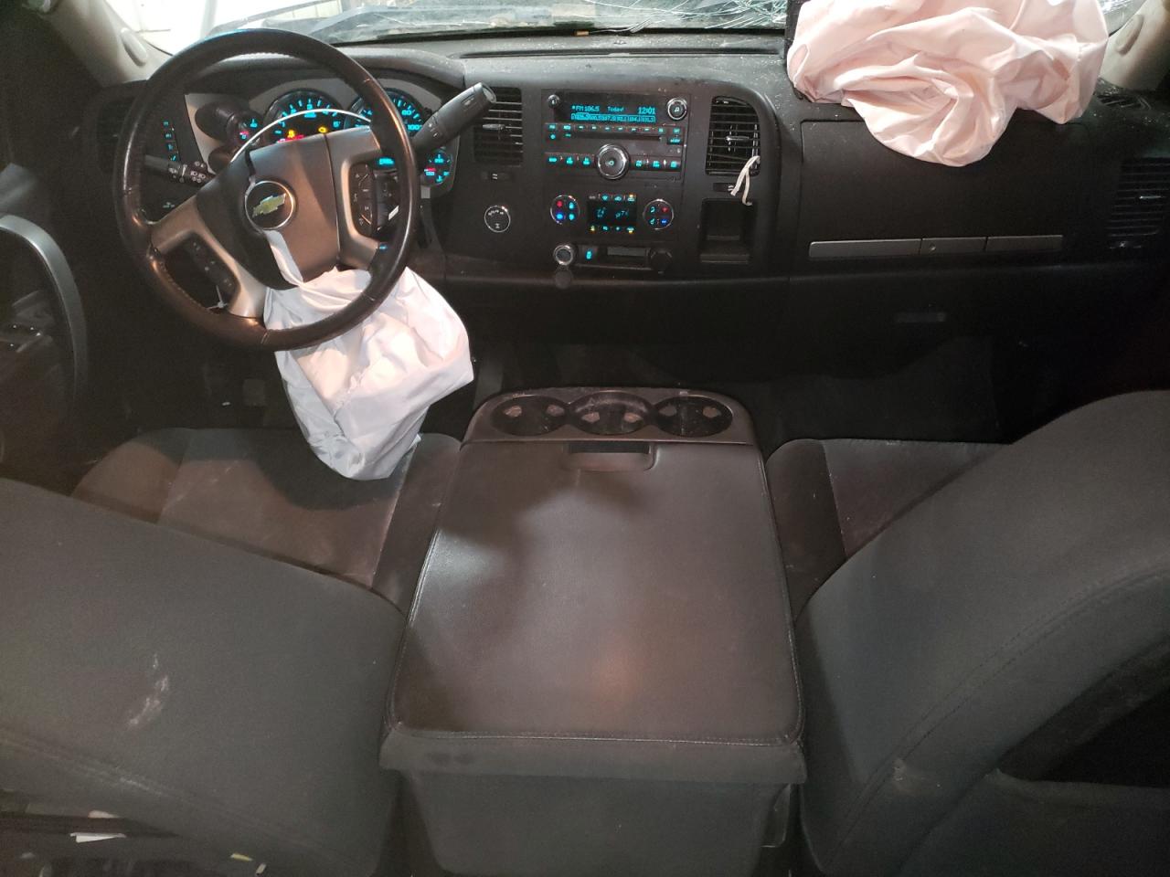 2013 Chevrolet Silverado - Image 8