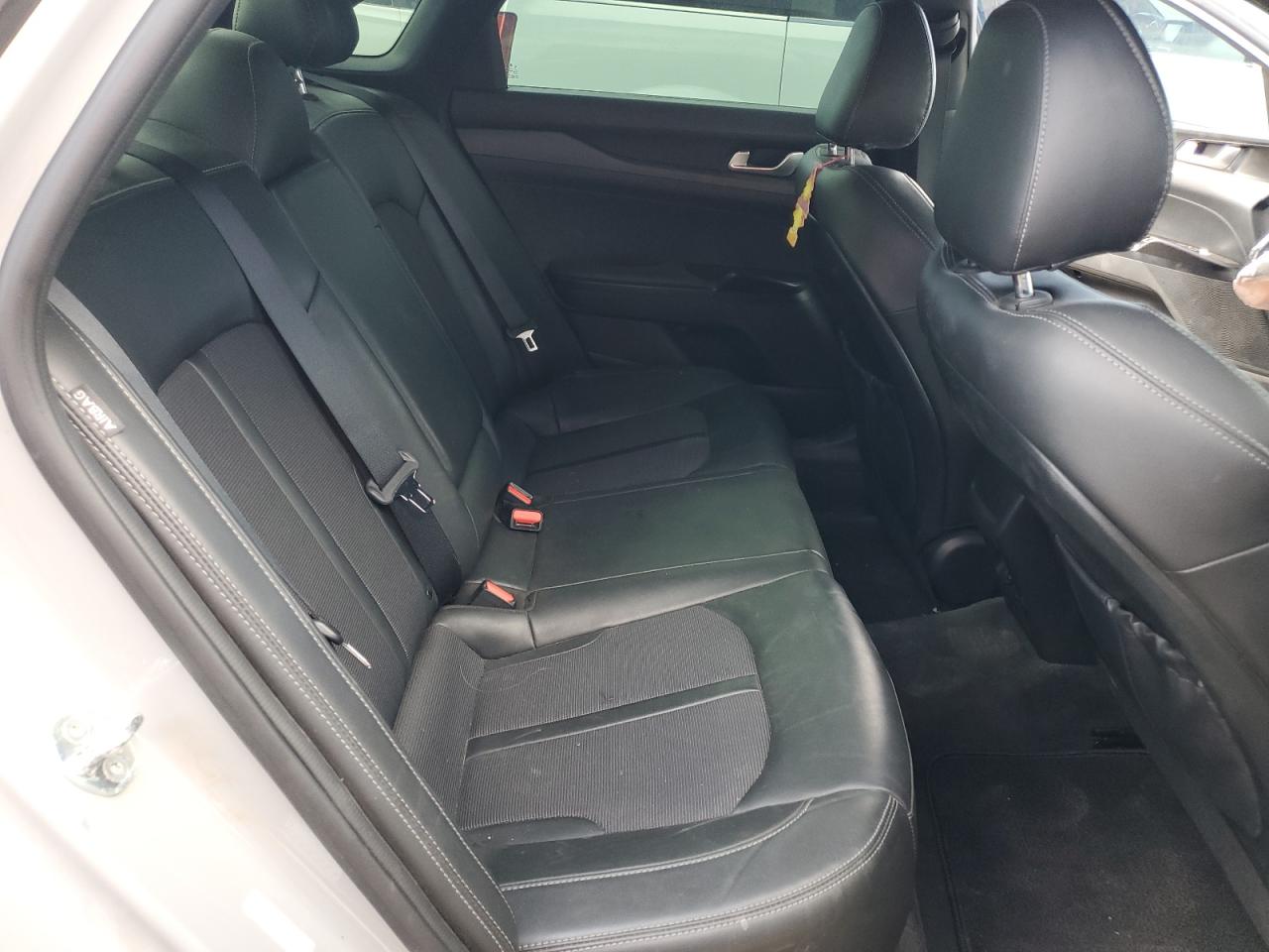 2021 Kia K5 - Image 10