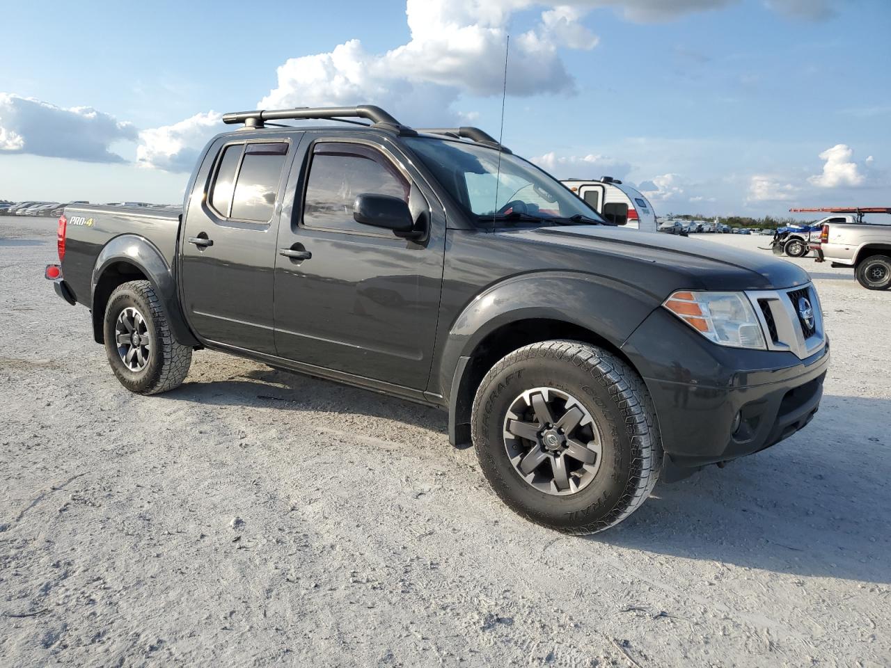 2014 Nissan Navara (Frontier) - Image 4