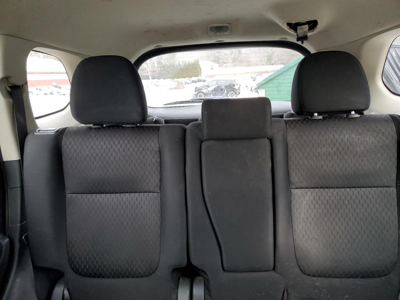 2014 Mitsubishi Outlander - Image 10