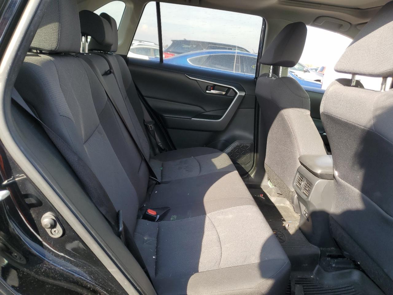 2019 Toyota RAV 4 - Image 11