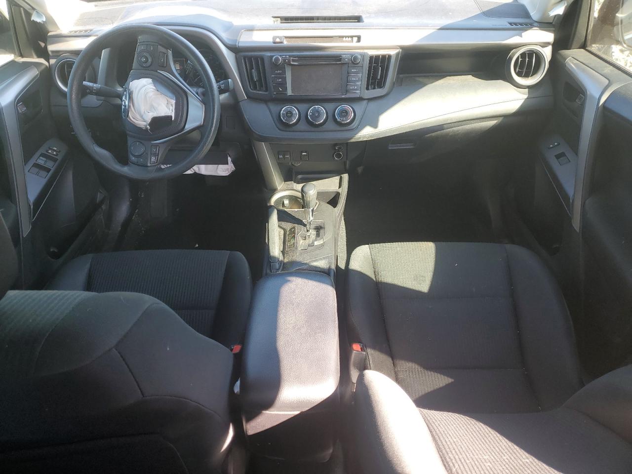 2018 Toyota RAV 4 - Image 8