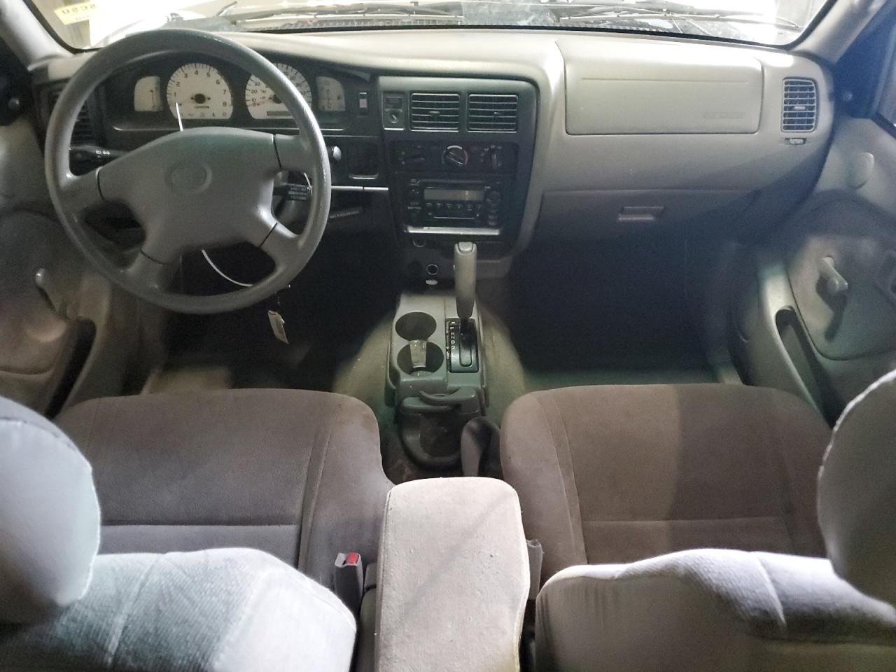 2002 Toyota Tacoma - Image 8