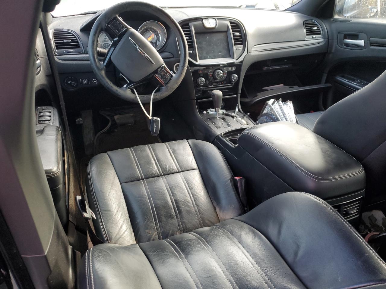 2013 Chrysler 300 - Image 8
