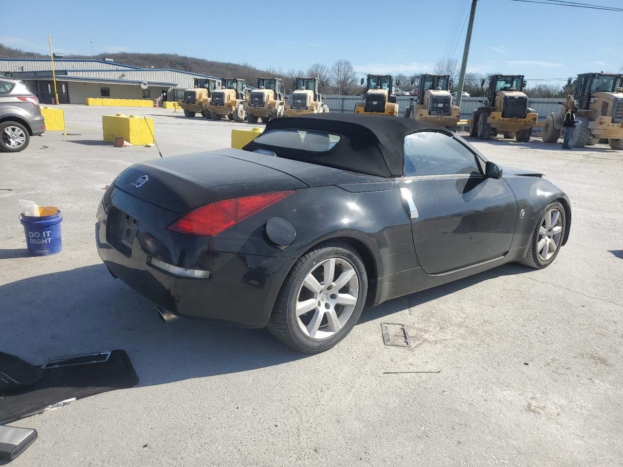 2004 Nissan 350Z - Image 3