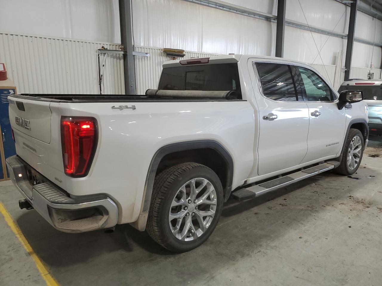 2019 GMC Sierra - Image 3