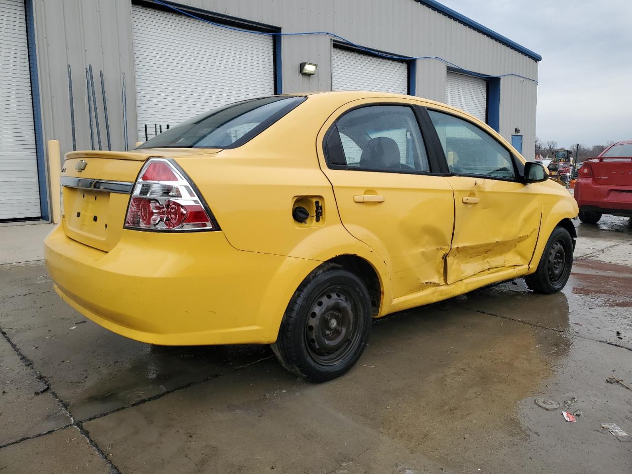 2011 Chevrolet Aveo - Image 3