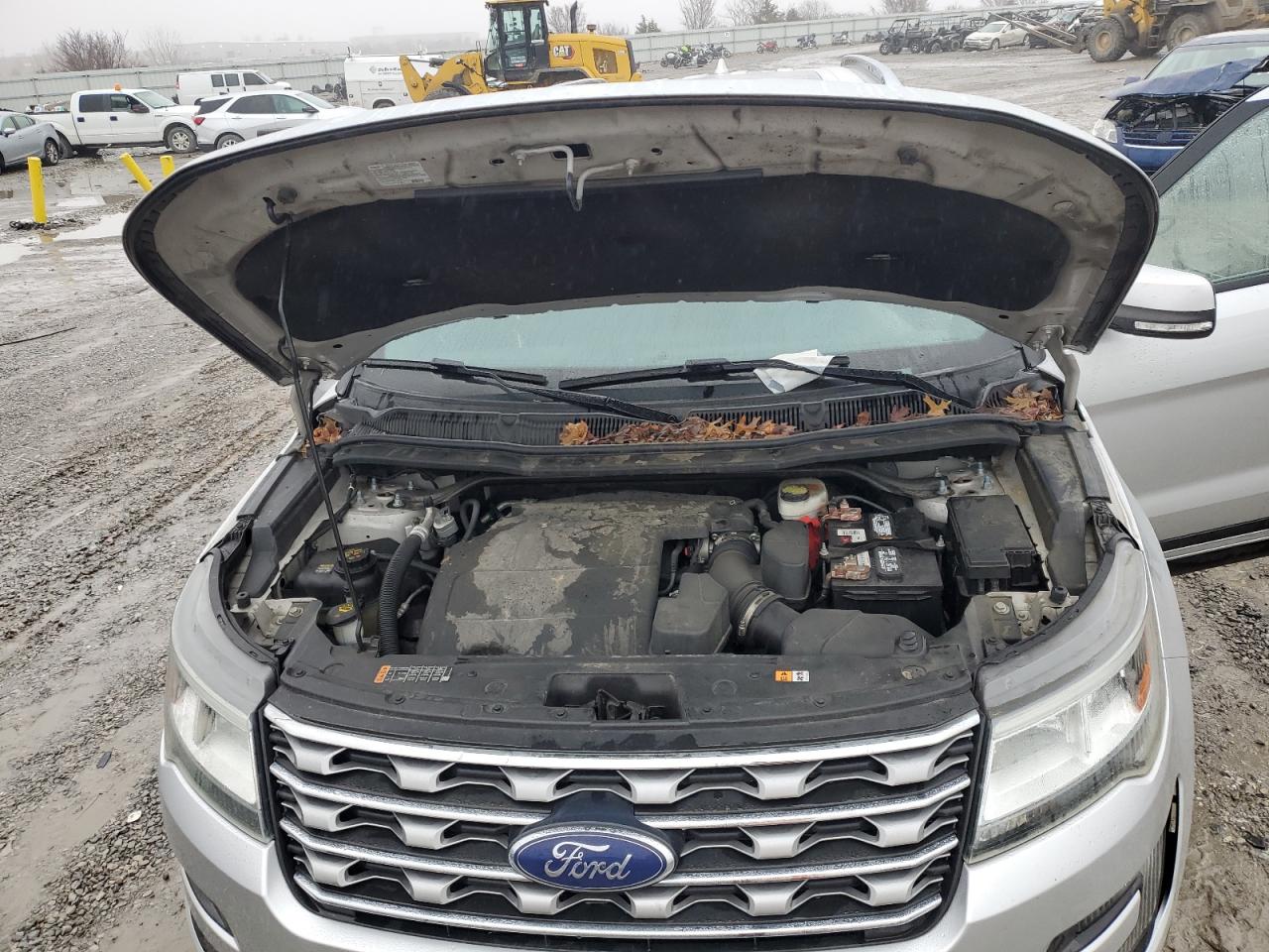 2016 Ford Explorer - Image 12