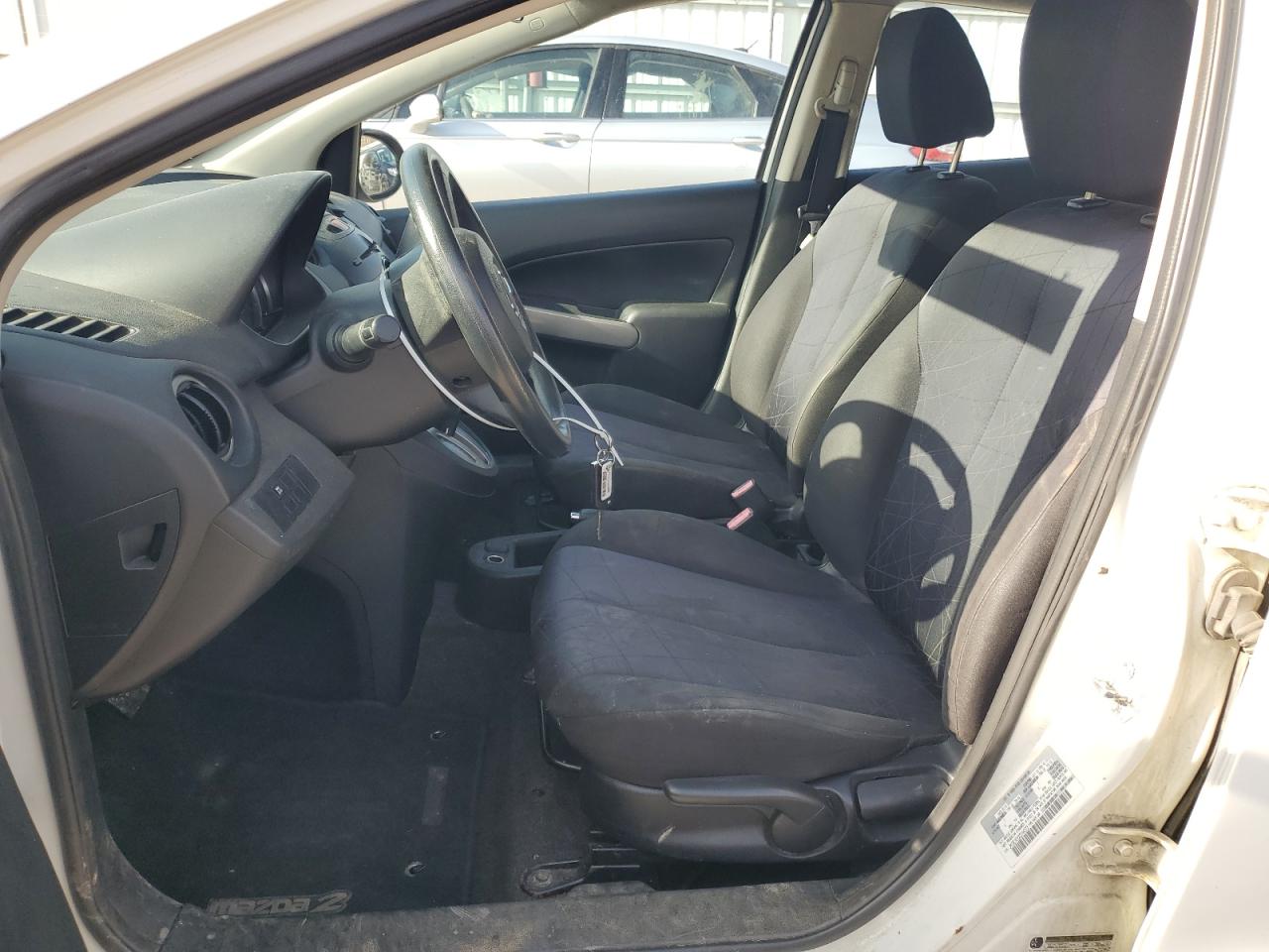 2012 Mazda 2 - Image 7