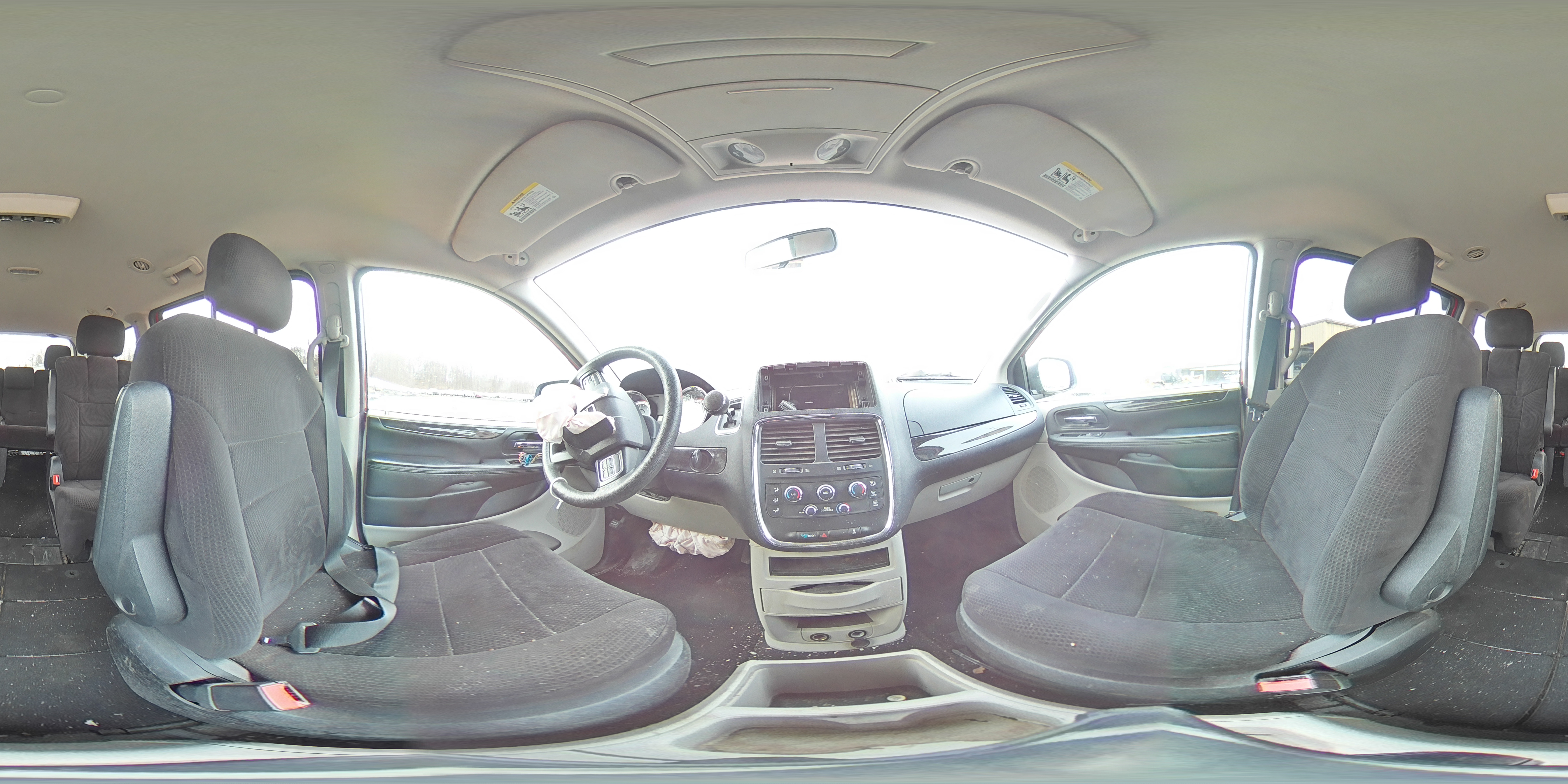 2013 Dodge Caravan - Image 14