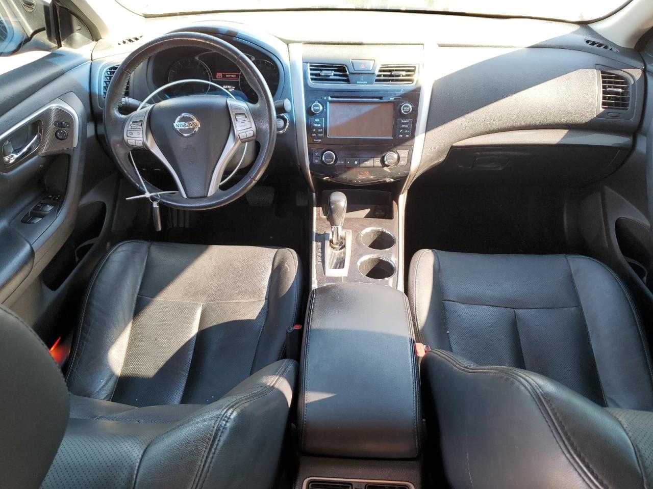 2015 Nissan Altima - Image 8